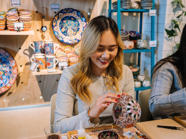 10 Reasons Experience Gifts Are the Best Christmas Gift Ideas for Her in 2026