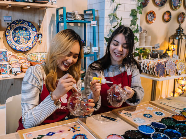 Christmas Gift Ideas for Newlyweds' First Festive Season