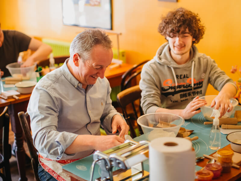 Gifts for Foodie Dad: Turn Meals Into Memories