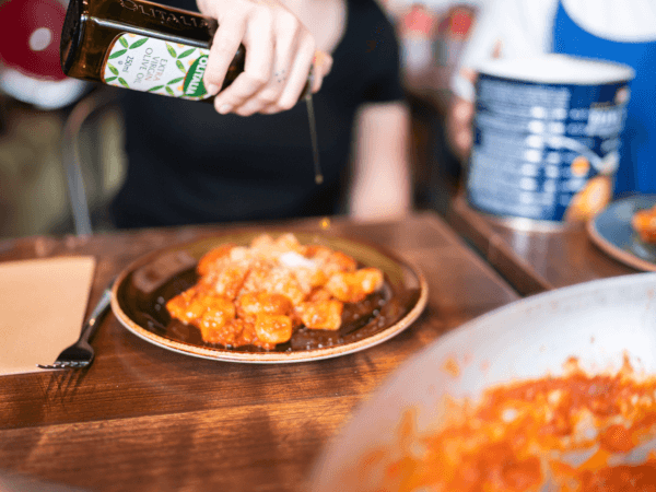 7 Reasons to Try Cooking Classes for Beginners in London