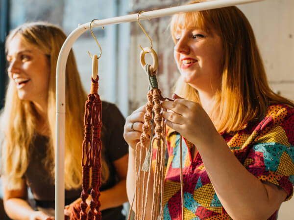 4 Thoughtful Christmas Gifts for Mum