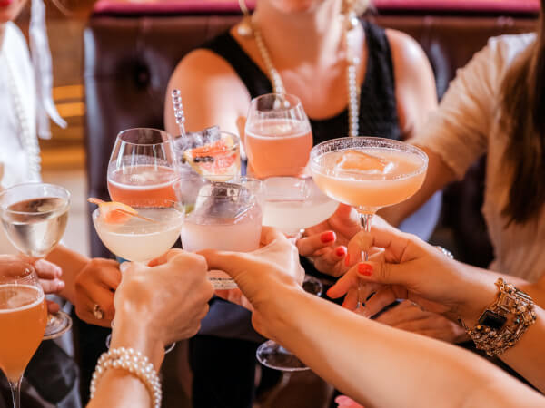Up Your Mixology Game with Cocktail Classes in Manchester