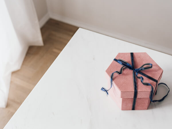 5 Virtual Anniversary Gift Ideas for Lockdown