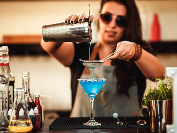 Virtual Cocktail Making Classes with a Difference