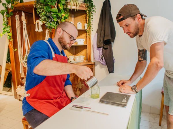 Why a Candle Making Course in the City Will Light Your Creative Fire
