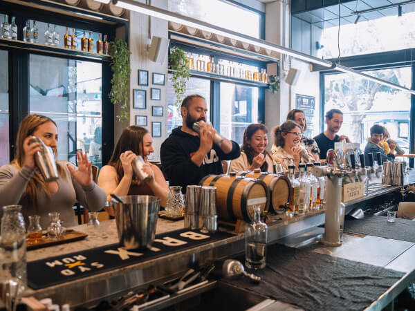 Why Edinburgh Cocktail Workshops Make Brilliant Birthday Parties