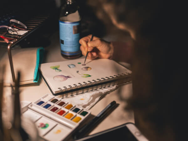 Why You'll Love Trying a Painting Class in London