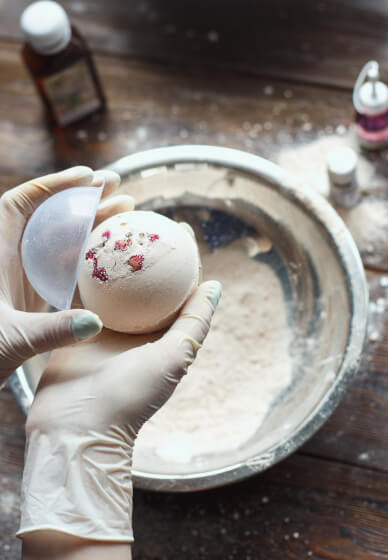 Bath Bomb Workshop with Bottomless Prosecco