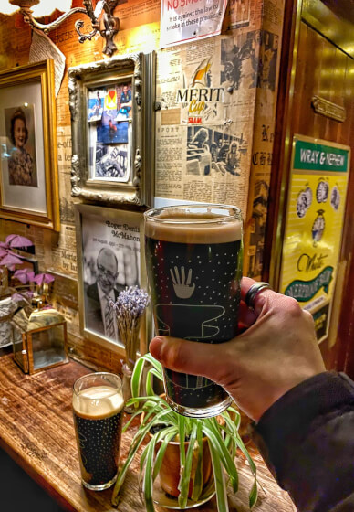 Beer Tasting Tour of London's Pubs and Taprooms