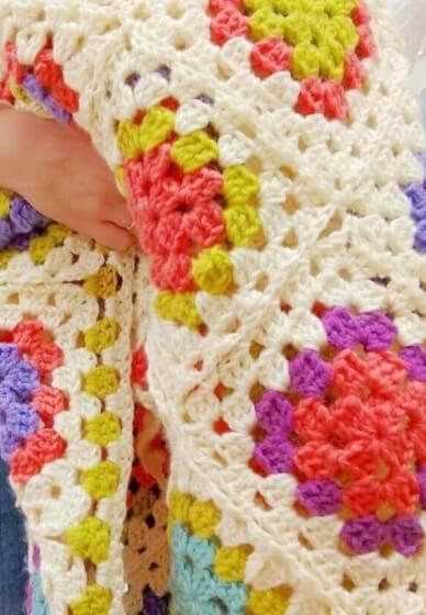 Beginners Crochet Granny Squares at Home
