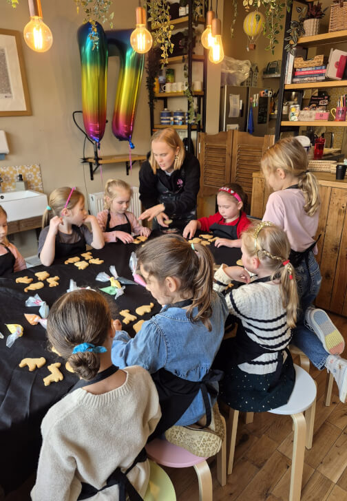 Biscuit Decorating Masterclass for Kids