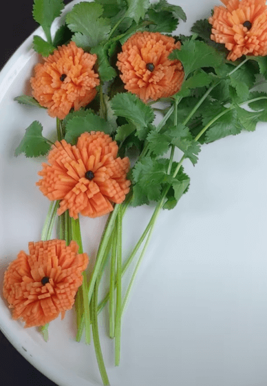 Carrot Flower Carving Class