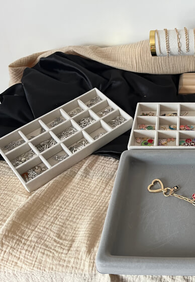 Charm Bar Jewellery Experience