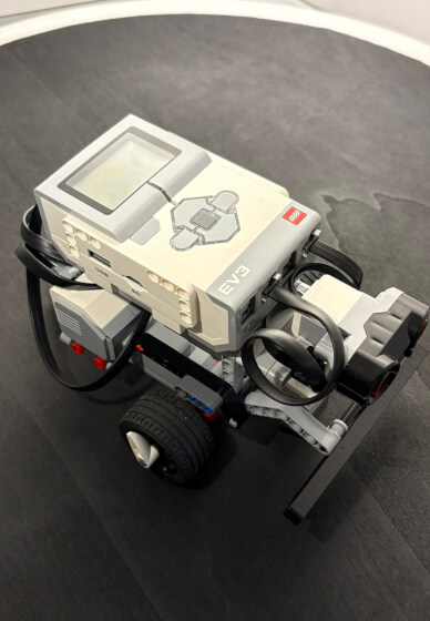 Collaborative Engineering: LEGO® Robot Sumo Challenge