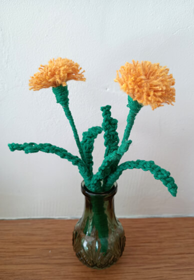 Craft Workshop: Dandelion Flowers