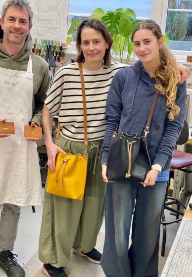 Create Your Bespoke Leather Shoulder Bag Workshop