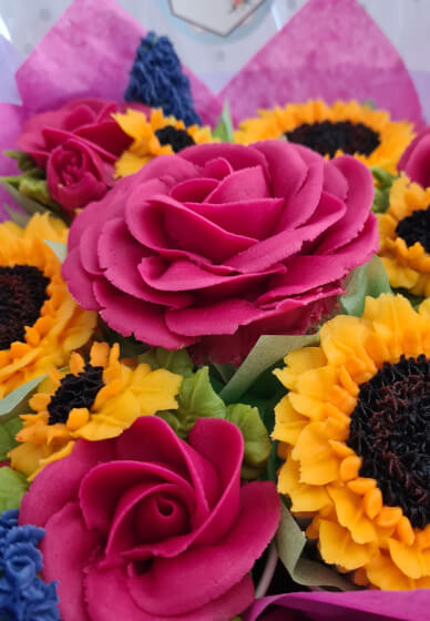 Cupcake Bouquet Decorating Class