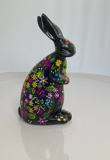 Decorate a Pottery Rabbit at Home