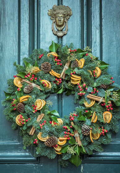 DIY Christmas Wreath Decorating
