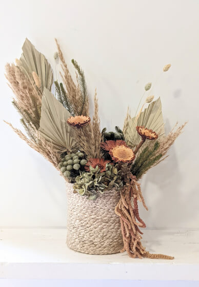 Dried Flower Arranging at Home