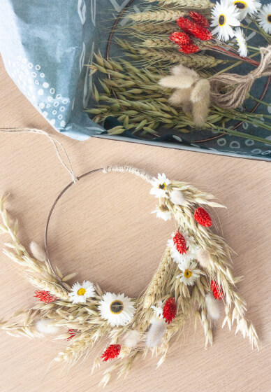 Dried Spring Wreath Kit