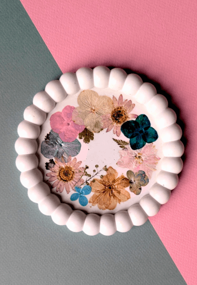 Eco-Resin Craft Workshop - Pressed Dried Flowers Bubble Dish