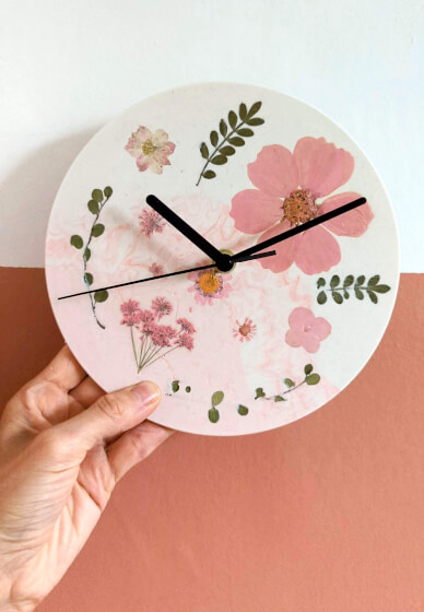 Eco-Resin Workshop: Pressed Flowers Clock