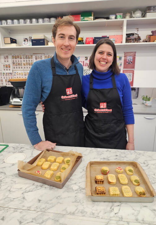 Family Pineapple Cookie Class – Bake, Gift and Share Sweet Moments