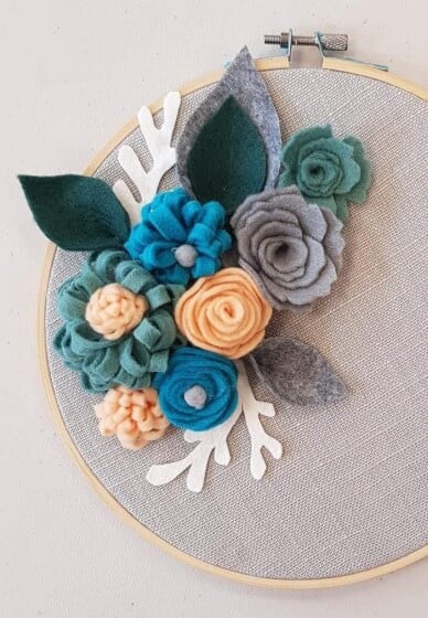 Felt Flowers Embroidery Hoop Class
