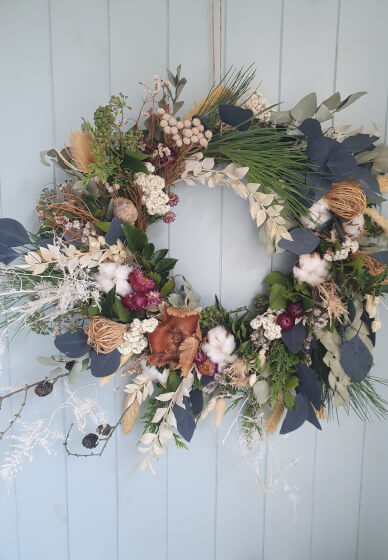 Festive Wreath Making Class with Mulled Wine and Mince Pies