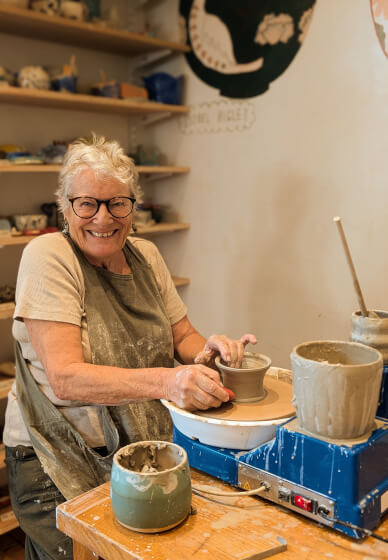 Handbuilding and Throwing on the Wheel Pottery Class