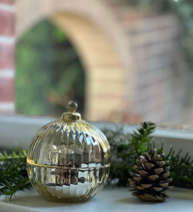 Luxury Christmas Bauble Candle Workshop