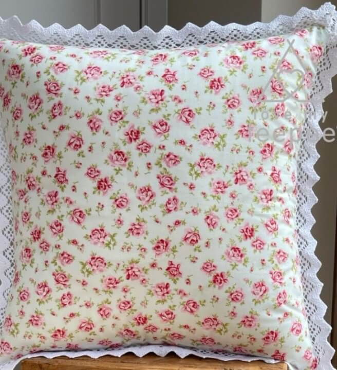 Make a Cushion Using a Sewing Machine and Decorate Workshop Barnet