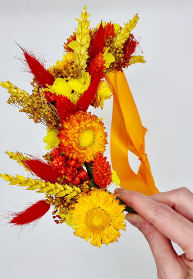 Make a Dried Flower Headdress Craft Kit