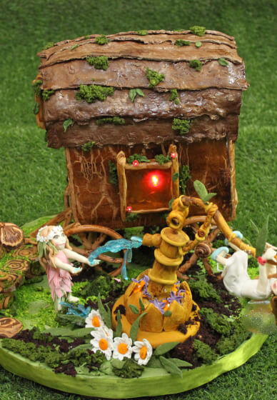 Make a Fairy Log Cart Cake at Home