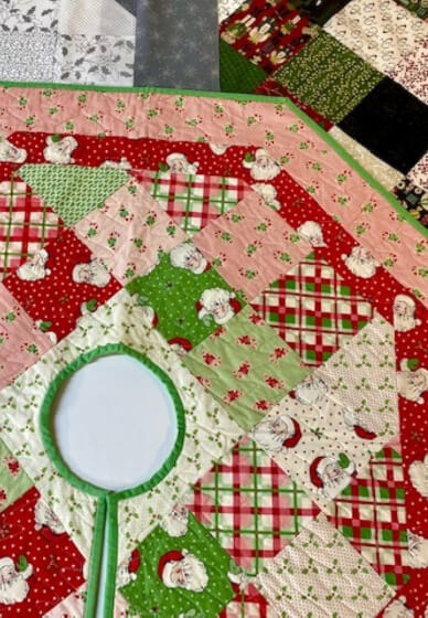 Make a Quilted Christmas Tree Skirt