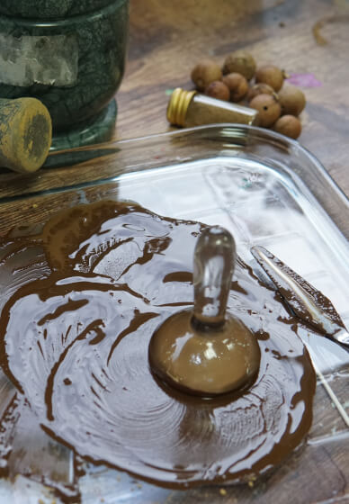 Make Your Own Watercolours Workshop: Lake and Earth Pigment