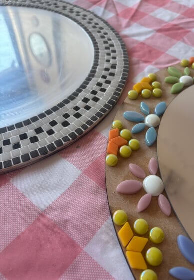 Mosaic Mirrors Workshop