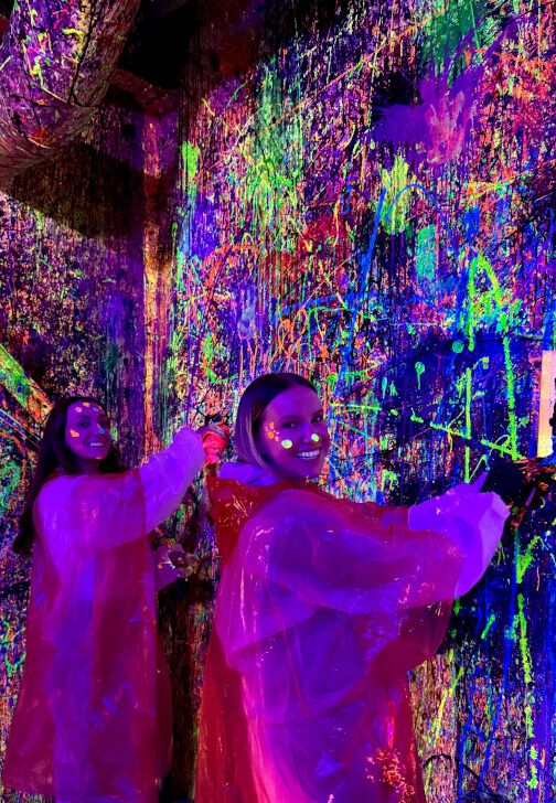 Neon Splash Art Experience