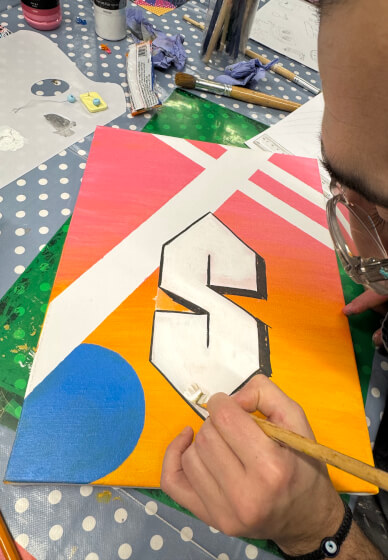 Paint the Colourful 90s on Canvas