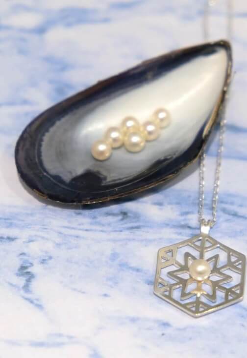 Pearl Snowflake Pendant Class