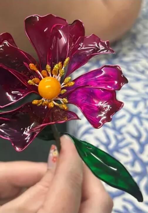 Resin Dipped Flowers Workshop
