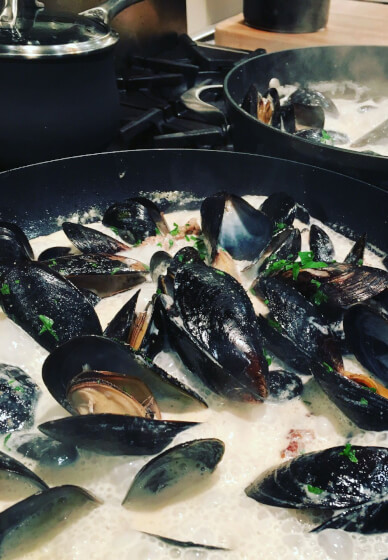 Rustic Italian Cooking: Mussels and Marsala Cream