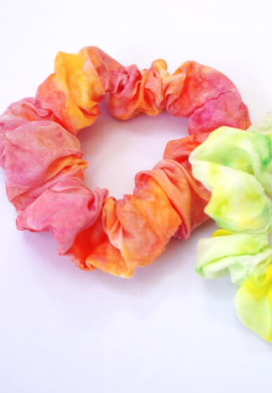 Scrunchie Making and Silk Painting Experience
