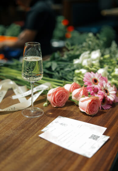 Sip and Bouquet Making Class