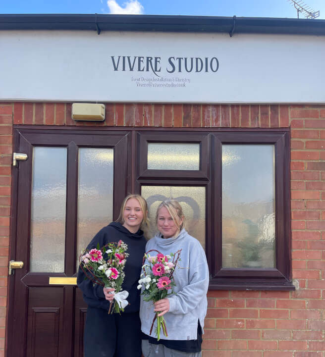 Sip, Paint and Bouquet Workshop