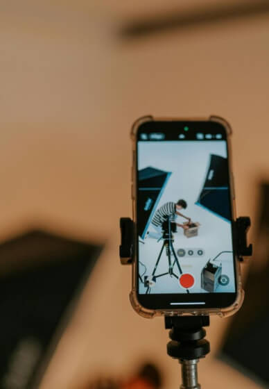 Smartphone Photography Masterclass: Light, Composition, and Pro Mode