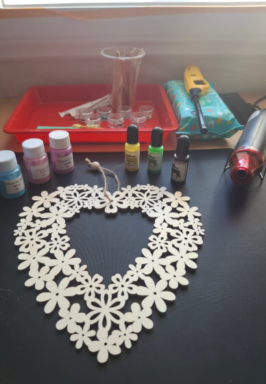 Sun Catcher Resin Art Class