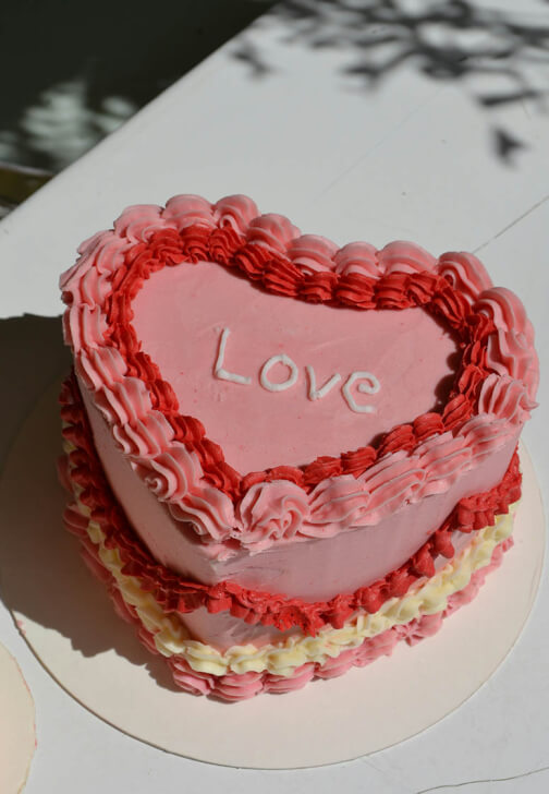 Vintage Heart Cake Decorating and Piping Class