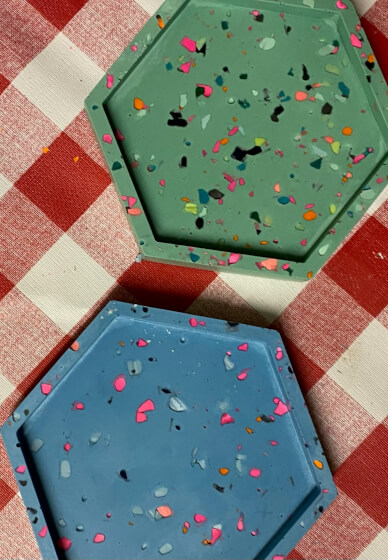 Eco-Resin Pouring Workshop at Bottle and Glass Barn